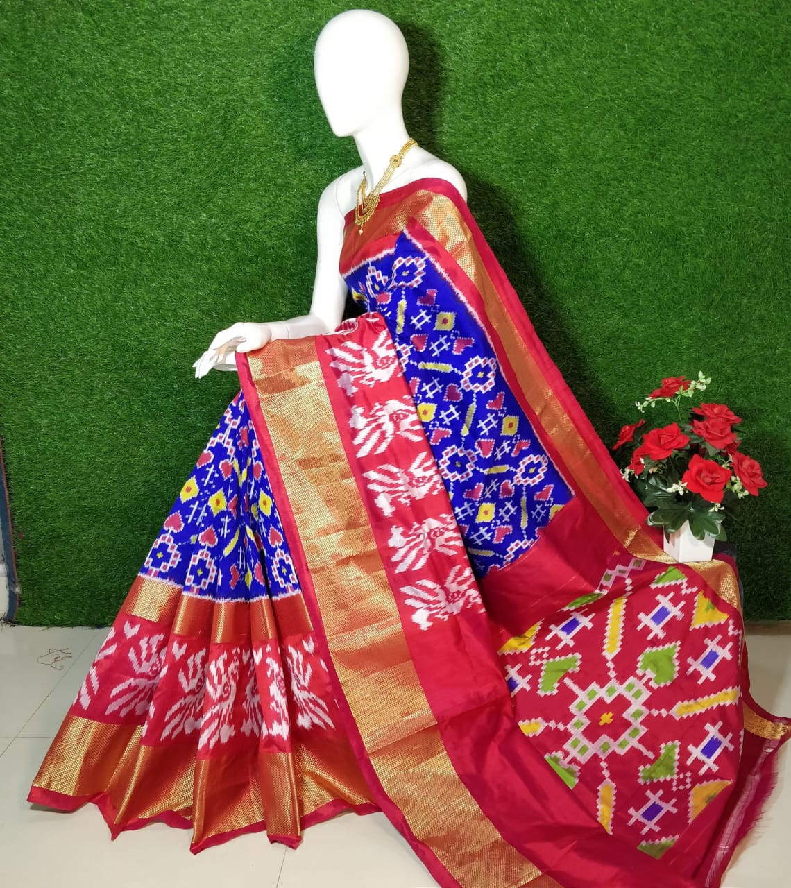 Pochampally ikkat pure silk kaddi border saree